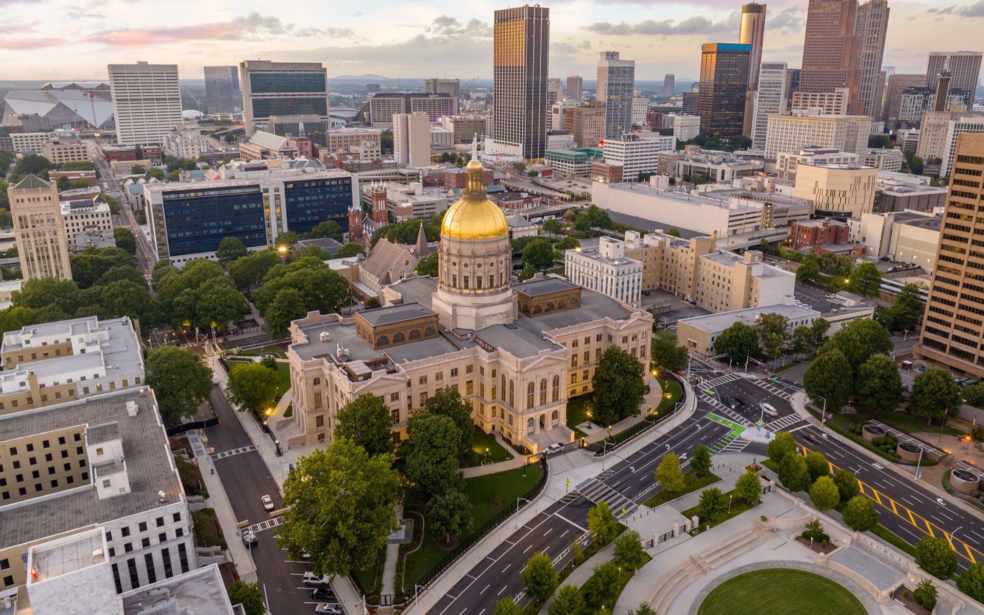 South Fulton, Georgia – Scenic roadway and suburban landscape