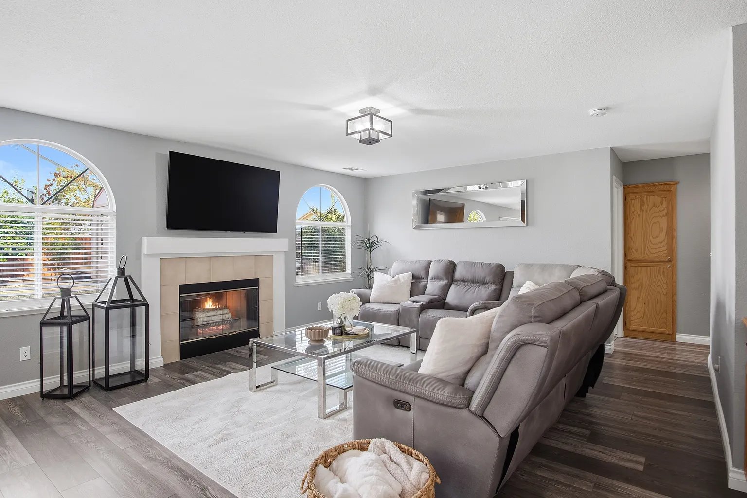1044 Sandra Street