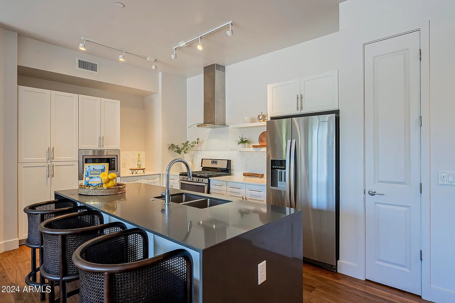 3131 N CENTRAL Avenue, 5012, Phoenix Unit: 5012