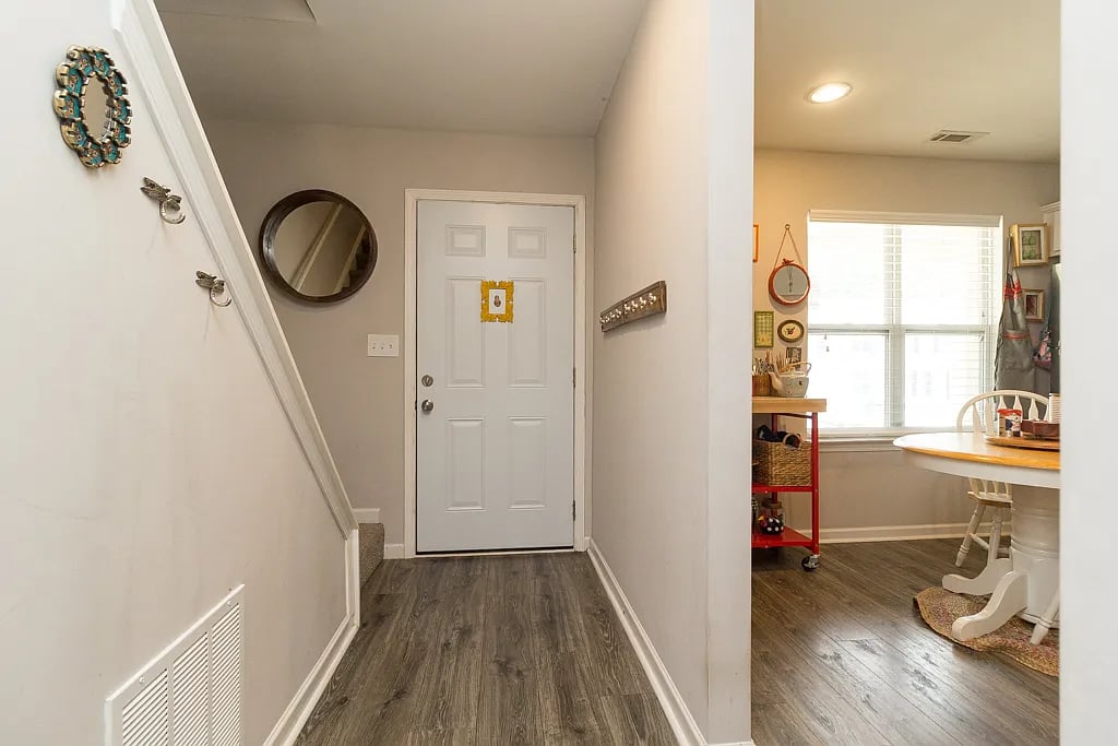 1706 Queen Anne Ct