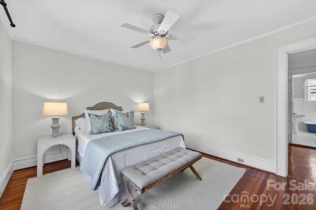 506 Hermitage Ct