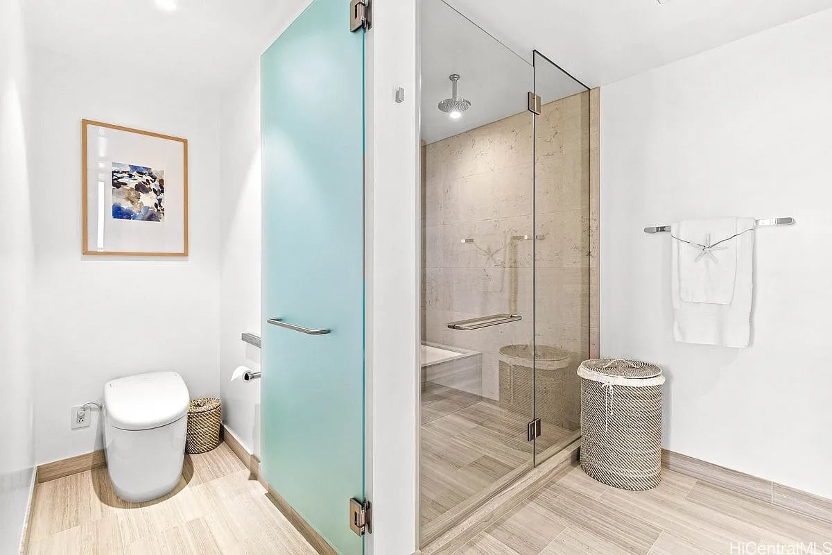 1100 Ala Moana Blvd, #2200