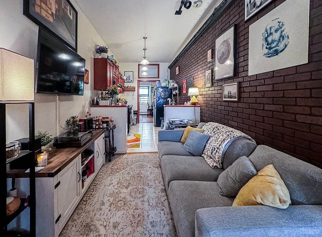 147 Central Avenue 2R