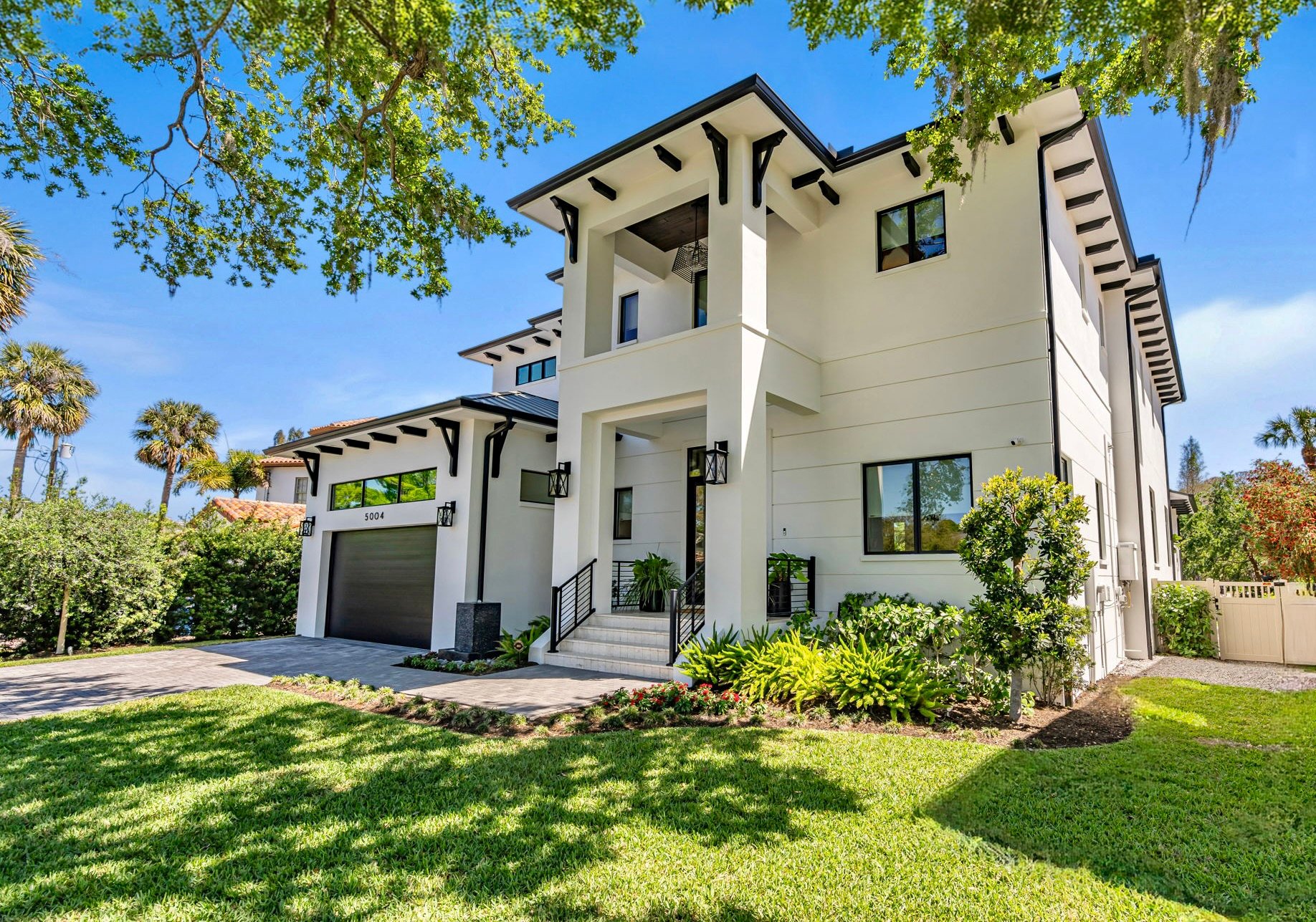 Waterfront Luxury in Beach Park