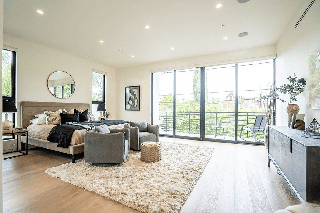 Modern 5BR Home w/Pool – Walk to The Grove & LACMA