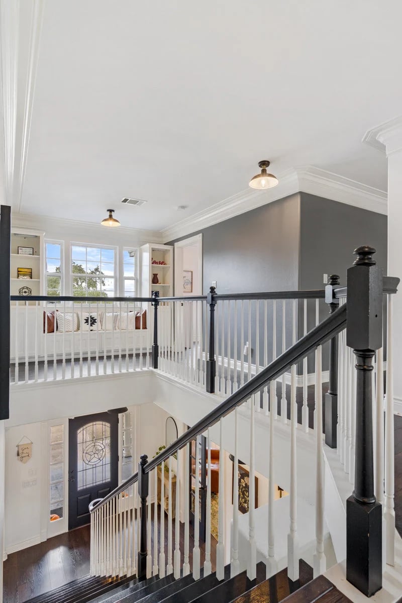 105 Roanoak Dr