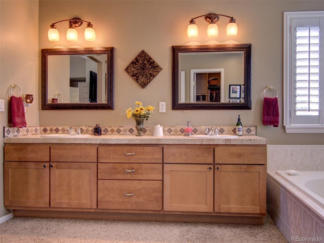 5086 Buena Vista Blv