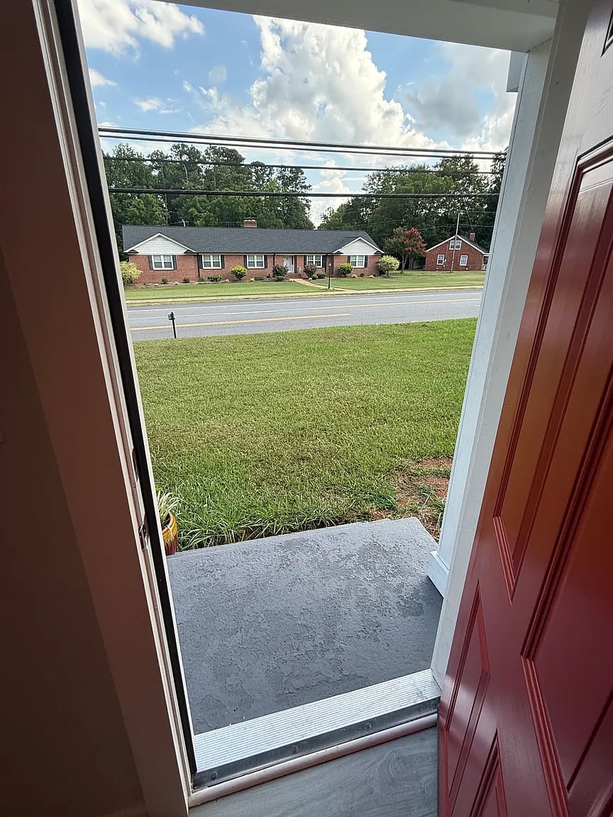 84 N Main St. Inman SC 29349