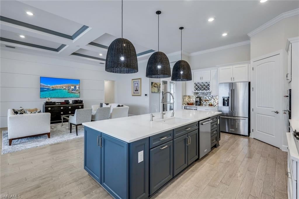 19009 Aqua Shore Dr