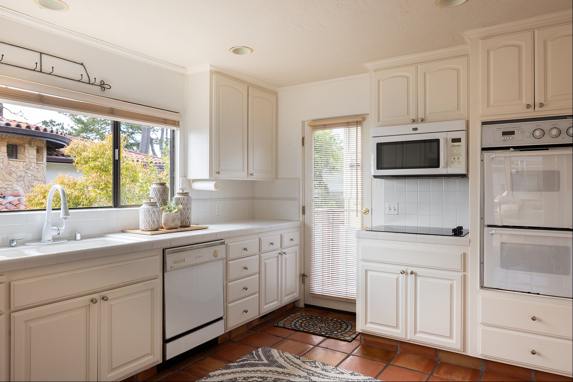 Oceanview Carmel Cottage - 24728 San Carlos Road