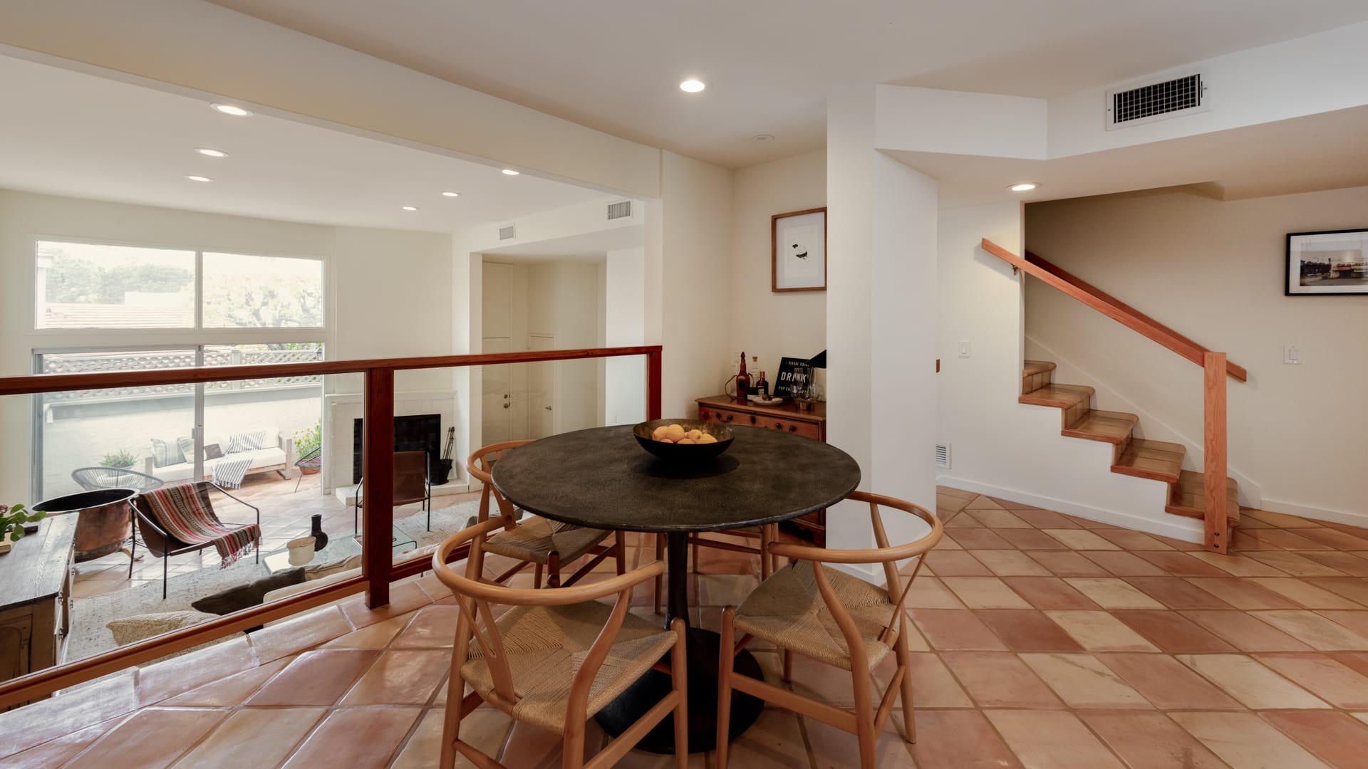 17098 Palisades Cir