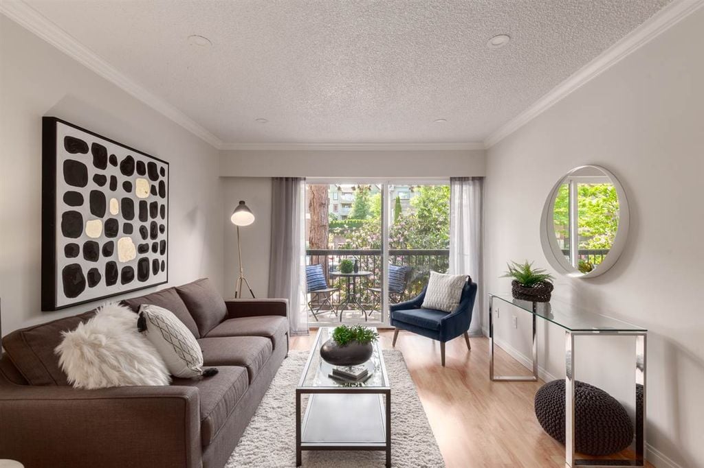 2033 W 7th Ave, #202