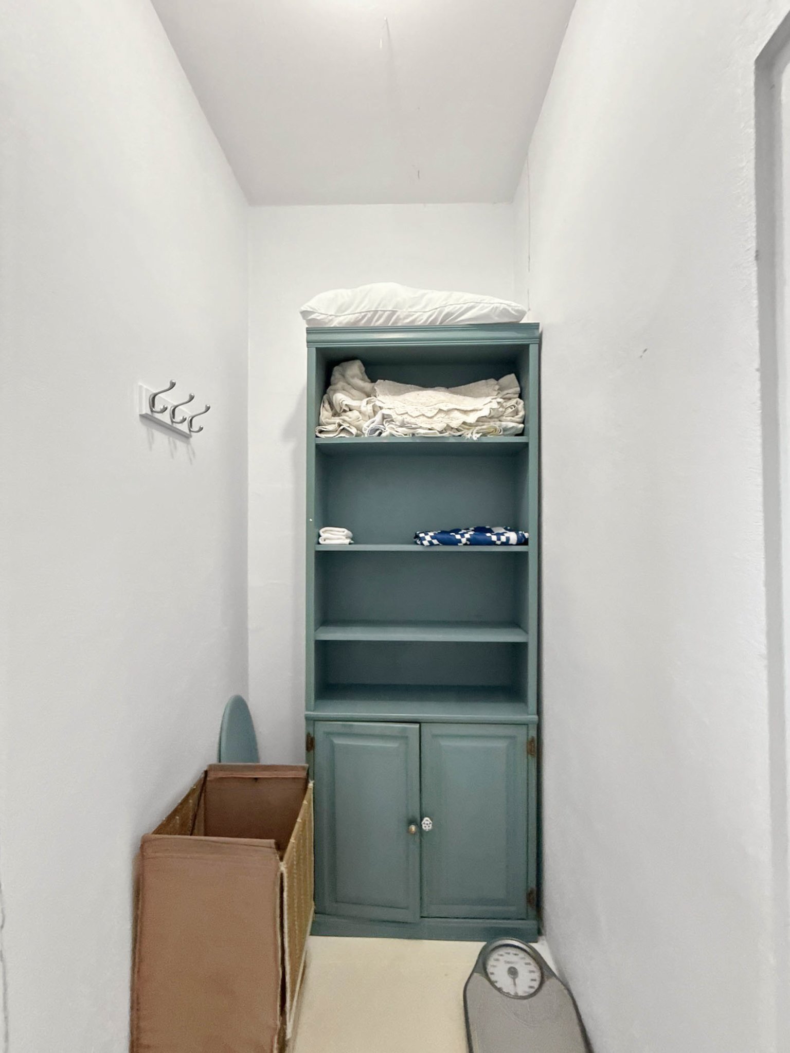 950 Luck Hill Studio Apartment