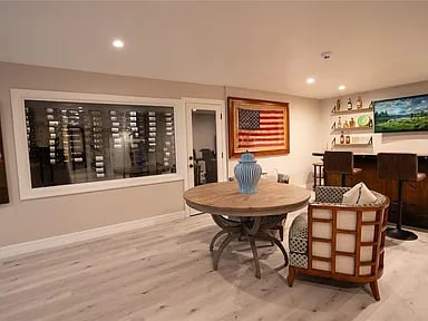 1541 Bay Point Dr