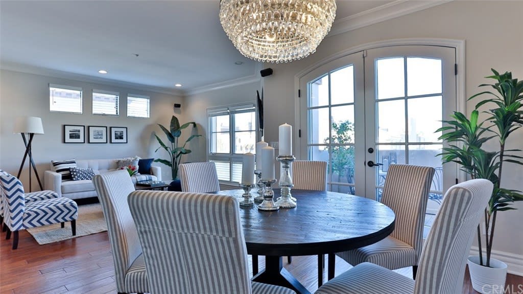 12026 Hoffman St #401