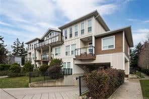 203-938 Dunford Ave