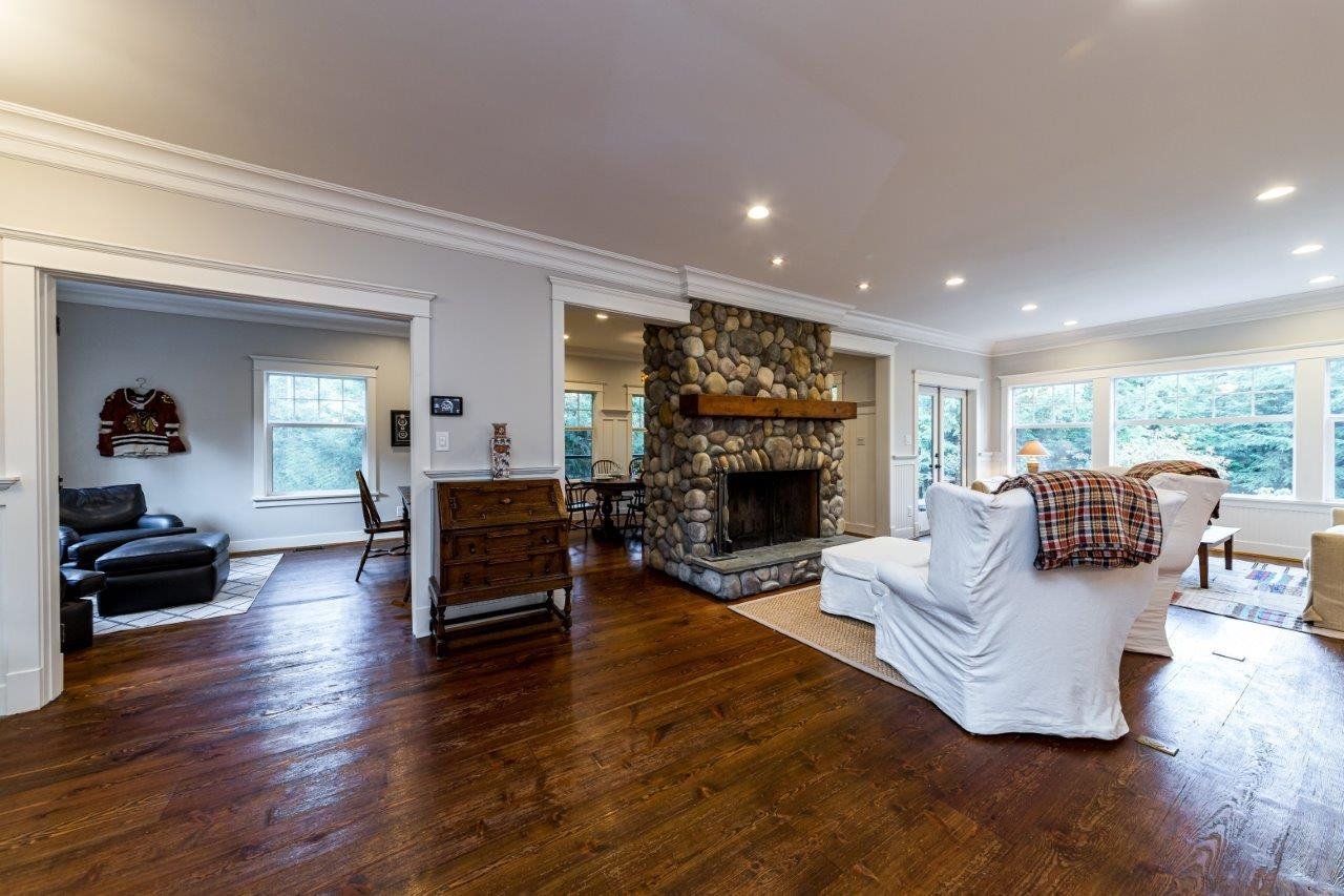 347 Salal Rd