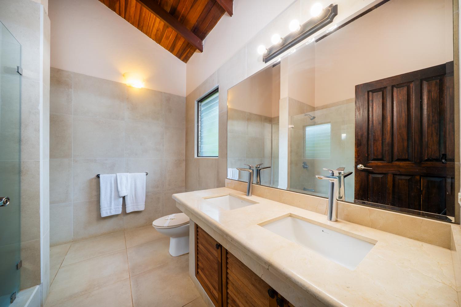 Villa Orquidea #17 | Charming 2-Bedroom Tropical Villa with Private Pool, Steps from Playa Langosta