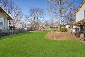 4820 Linscott Ave, Downers Grove