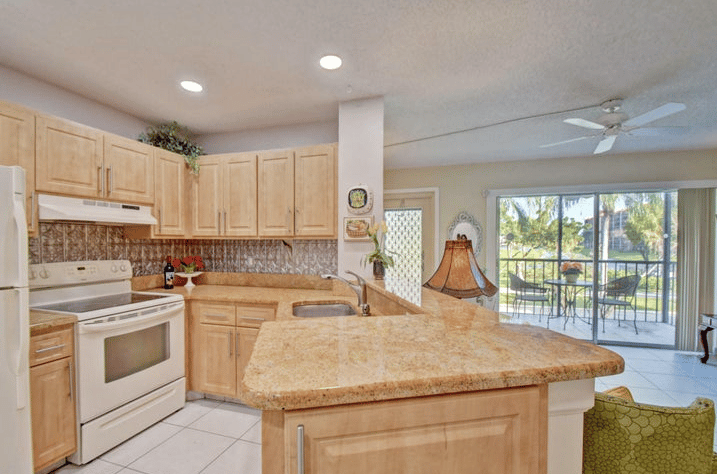 7547 S Oriole Boulevard 201, Delray Beach, FL