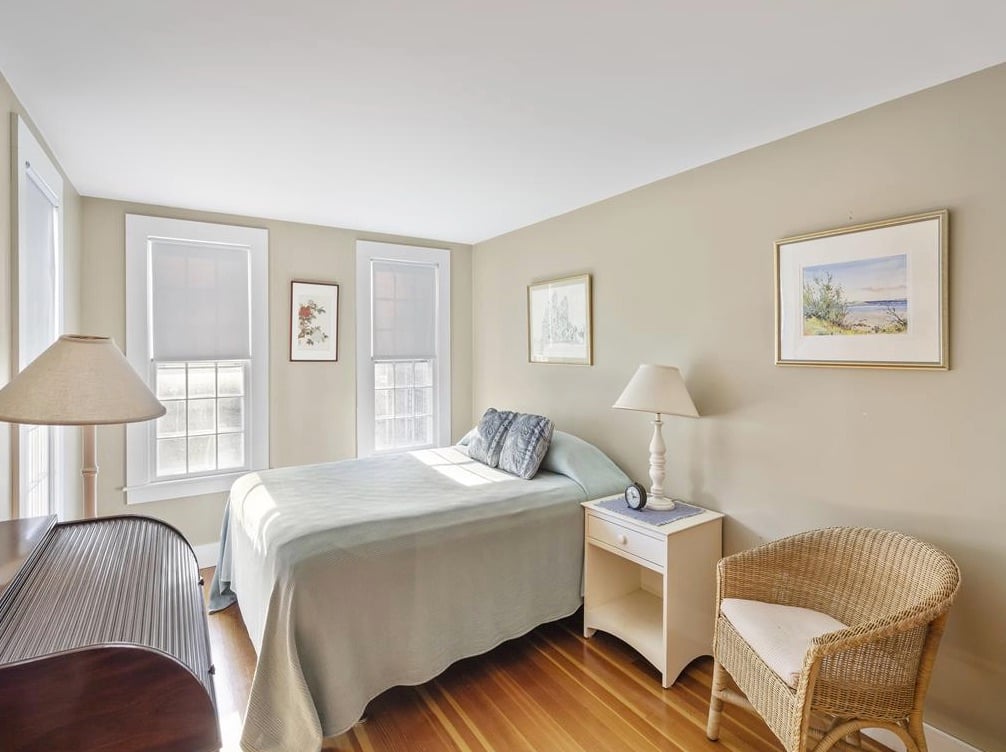 50 Cooke St