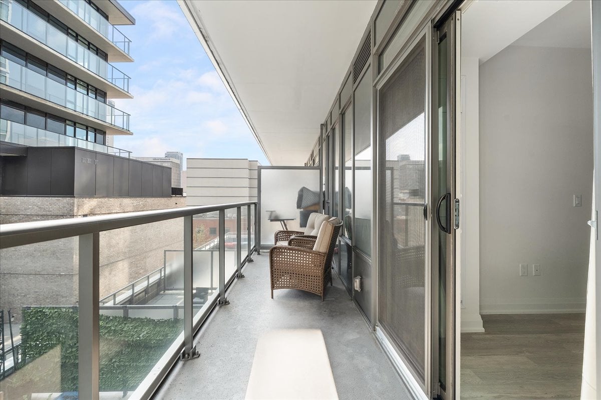 212 King William Street Unit: 513