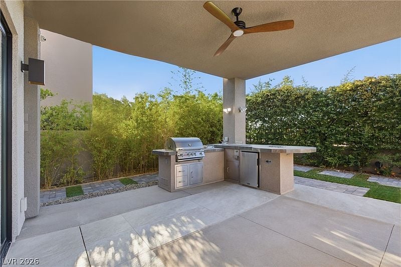 2790 La Bella Ct