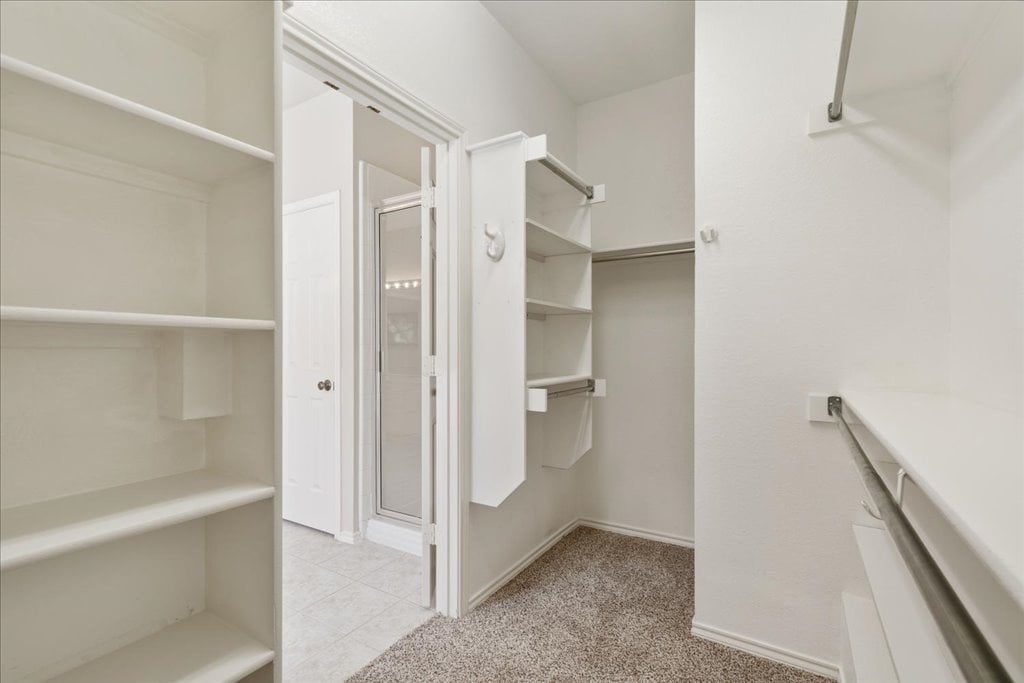 10937 Colonel Winn Loop