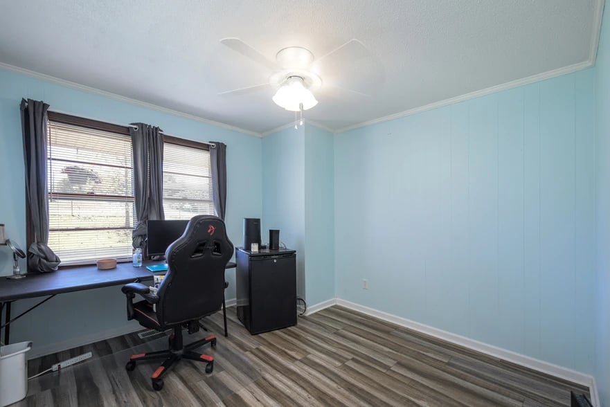 Sold! Great Starter Home or Rental Property - 1030 Pearl Harbor Way