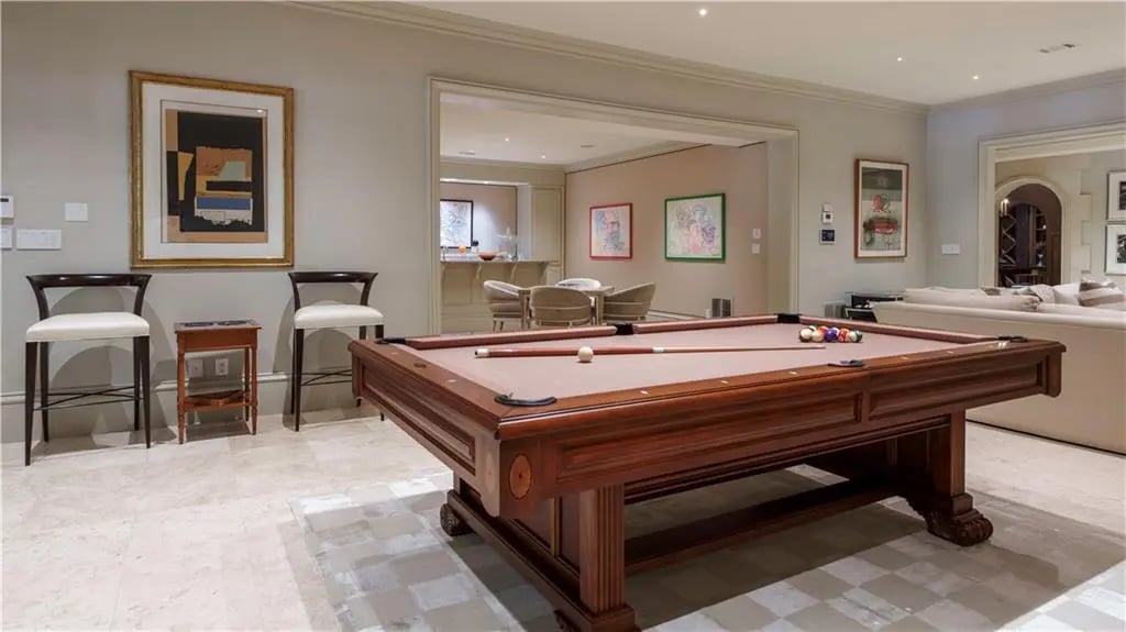 225 Paces Ferry Rd NW