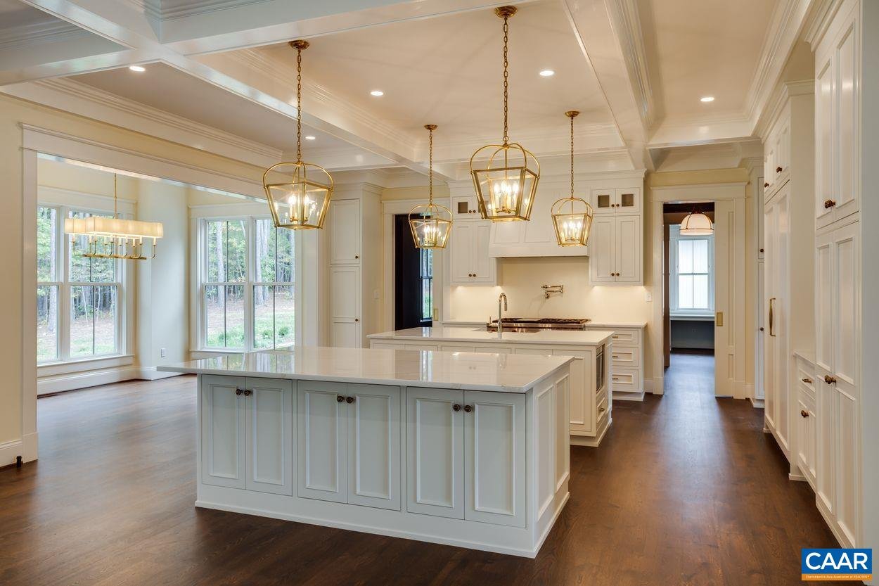 2869 Palmer Dr