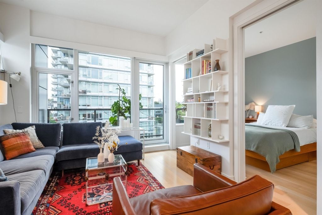 123 W 1st Ave, #710