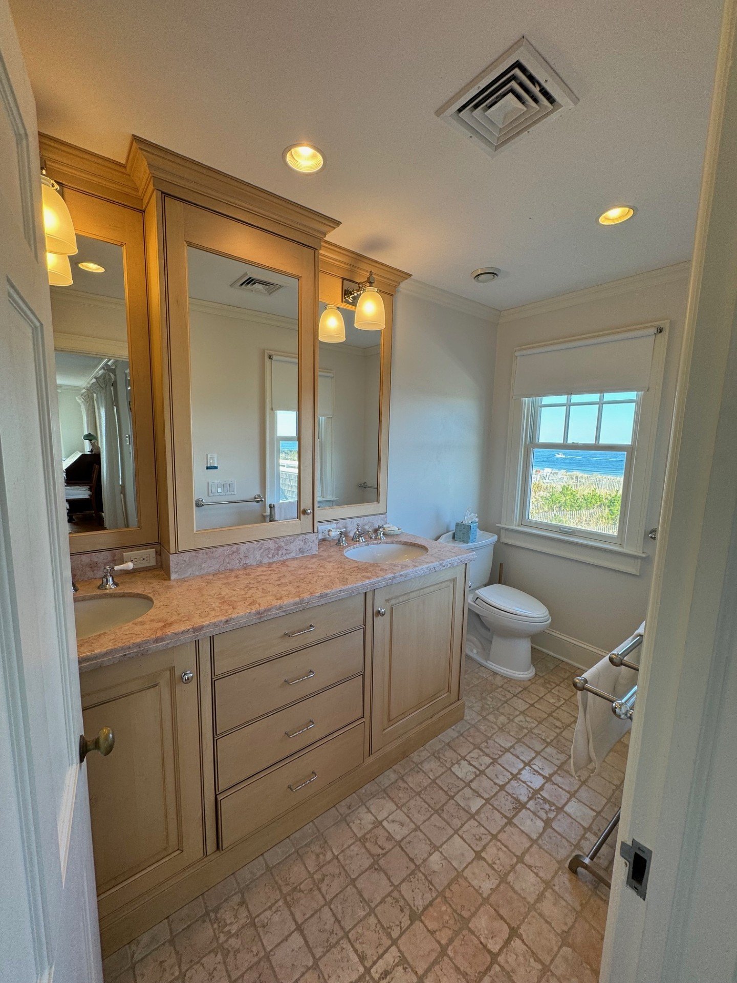 Oceanfront Summer Escape on East Avenue