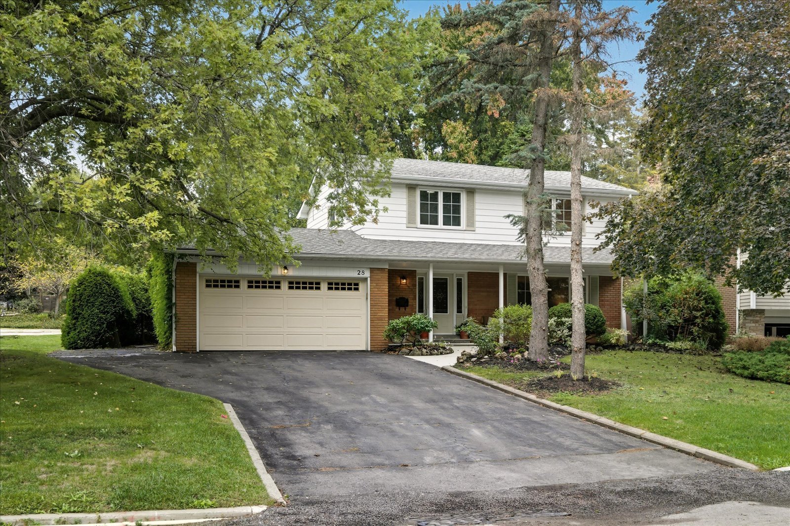 28 Christman Crt 