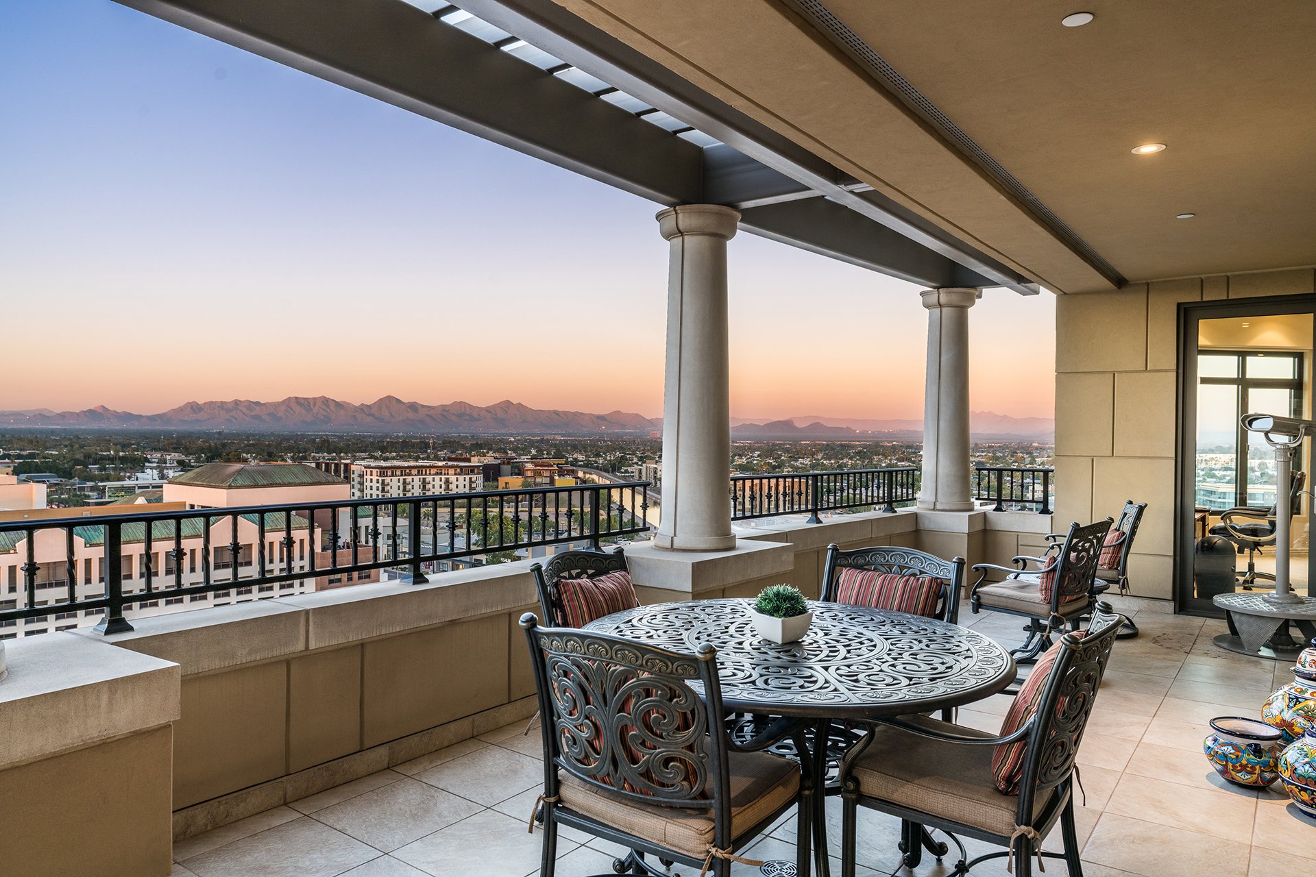 7181 E Camelback Road 1202