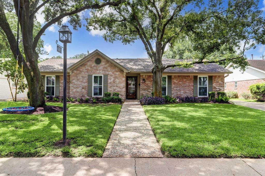 10039 Wickersham Ln