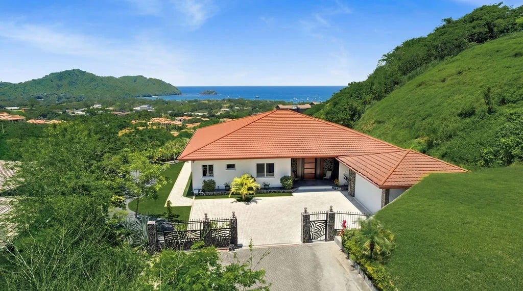 Ocean View Villa Isabella
