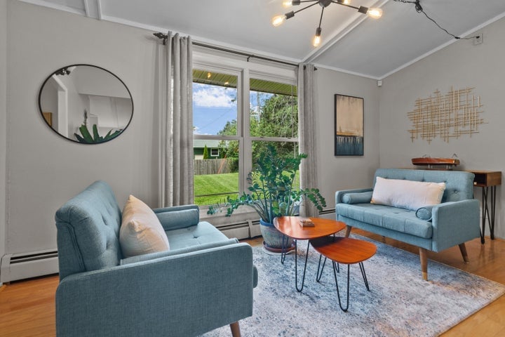  N1549 Bluebird Dr Lake Geneva