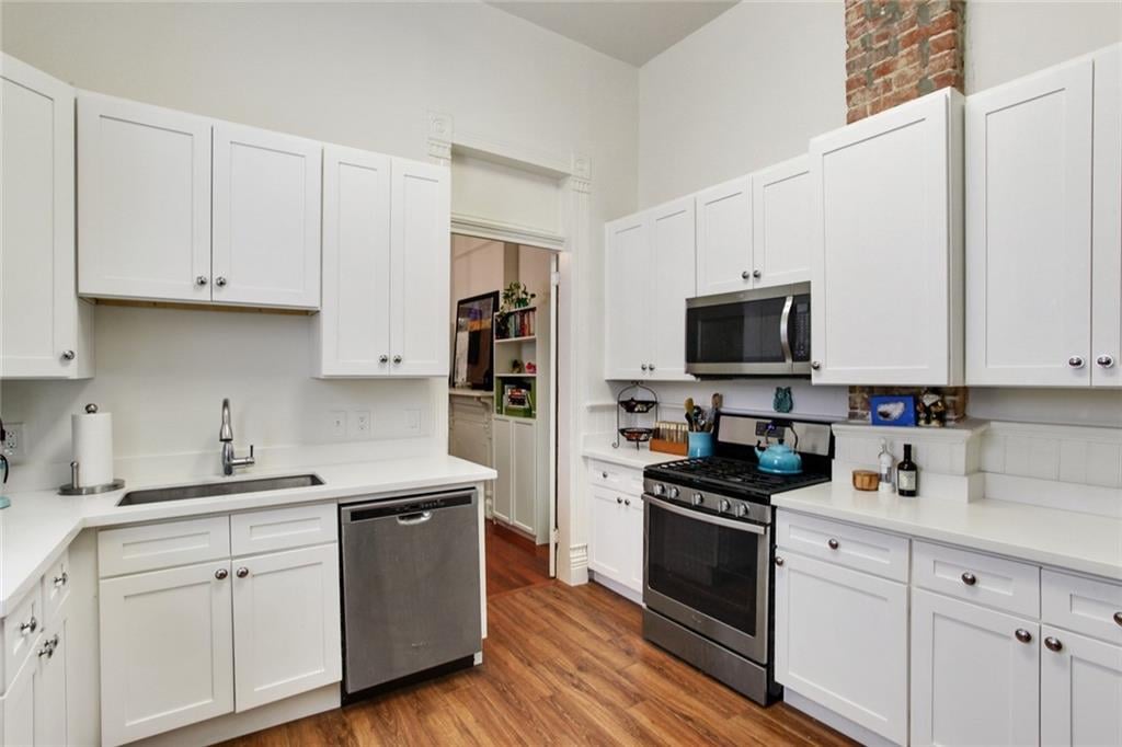 6121-23 Magazine St