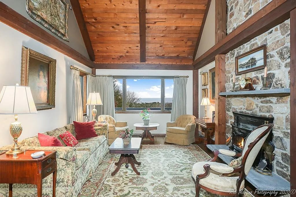 1 Big rock Rd Manchester Ma