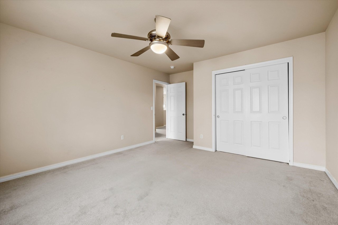 61148 Foxglove Loop