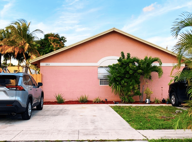  3311 SW 1st St Deerfield Beach, FL