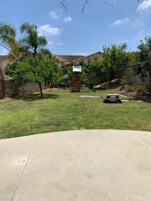 2033 Rancho Hills Dr 