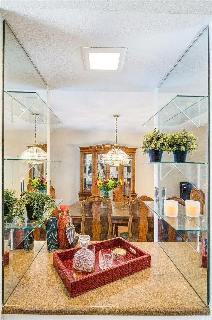 925 Van Ness Ct