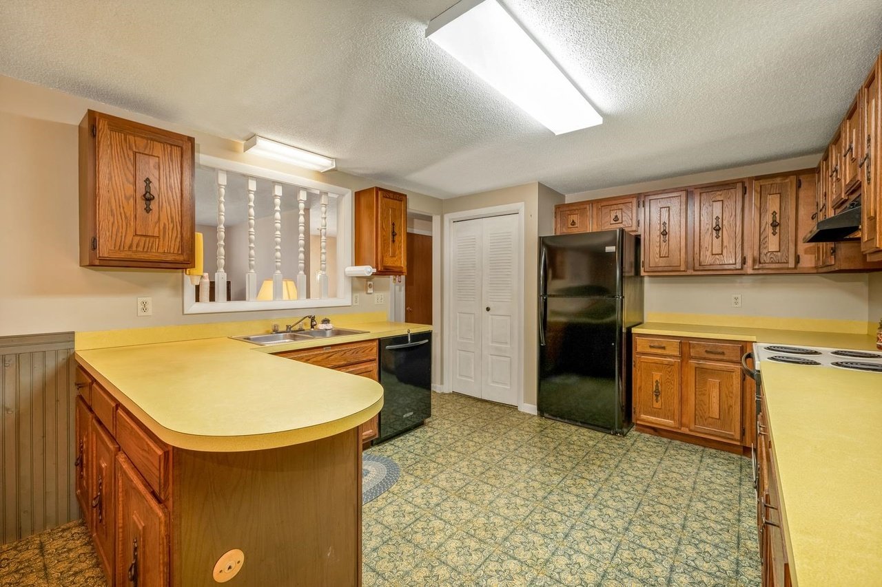 10 Reservoir Rd