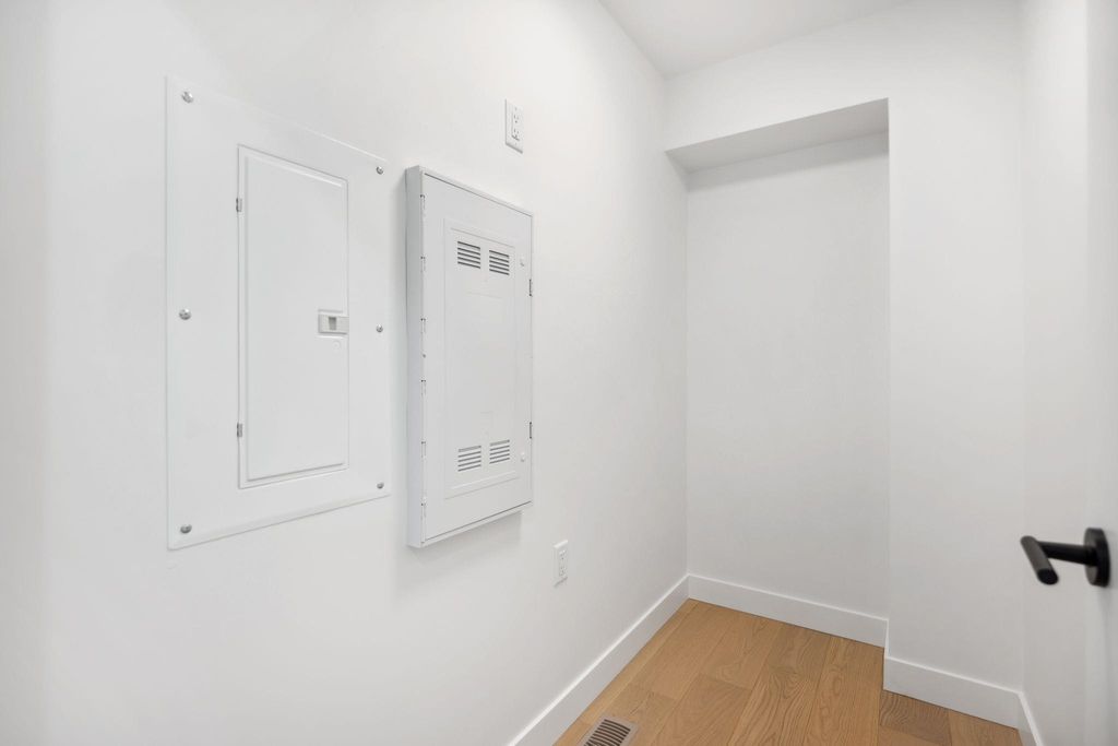725 W 49 Avenue 123, Vancouver