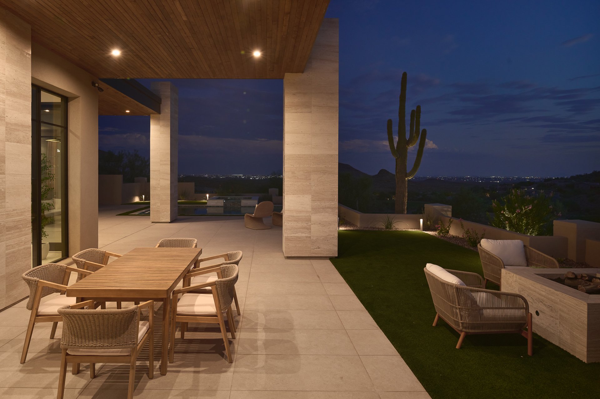 9619 N SOLITUDE Canyon