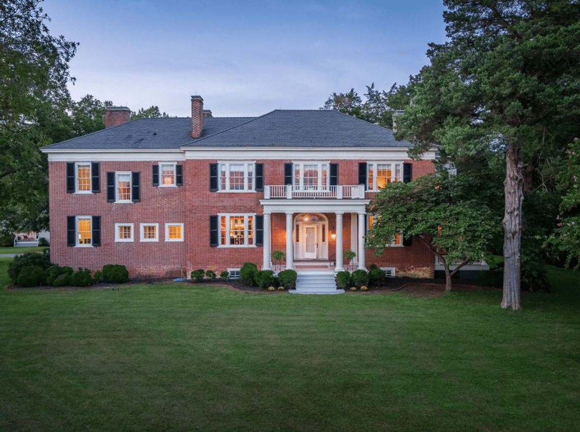 5447 Kings Highway