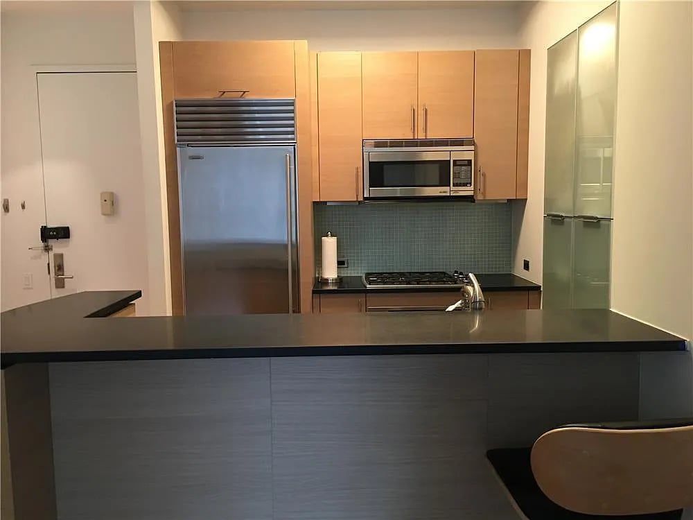325 Fifth Ave 21E