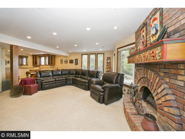 4180 Trenton Ln N